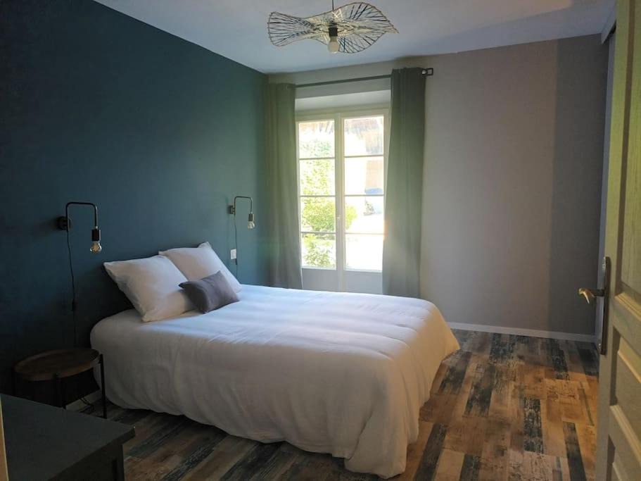 Photo of Bedroom in Lindry