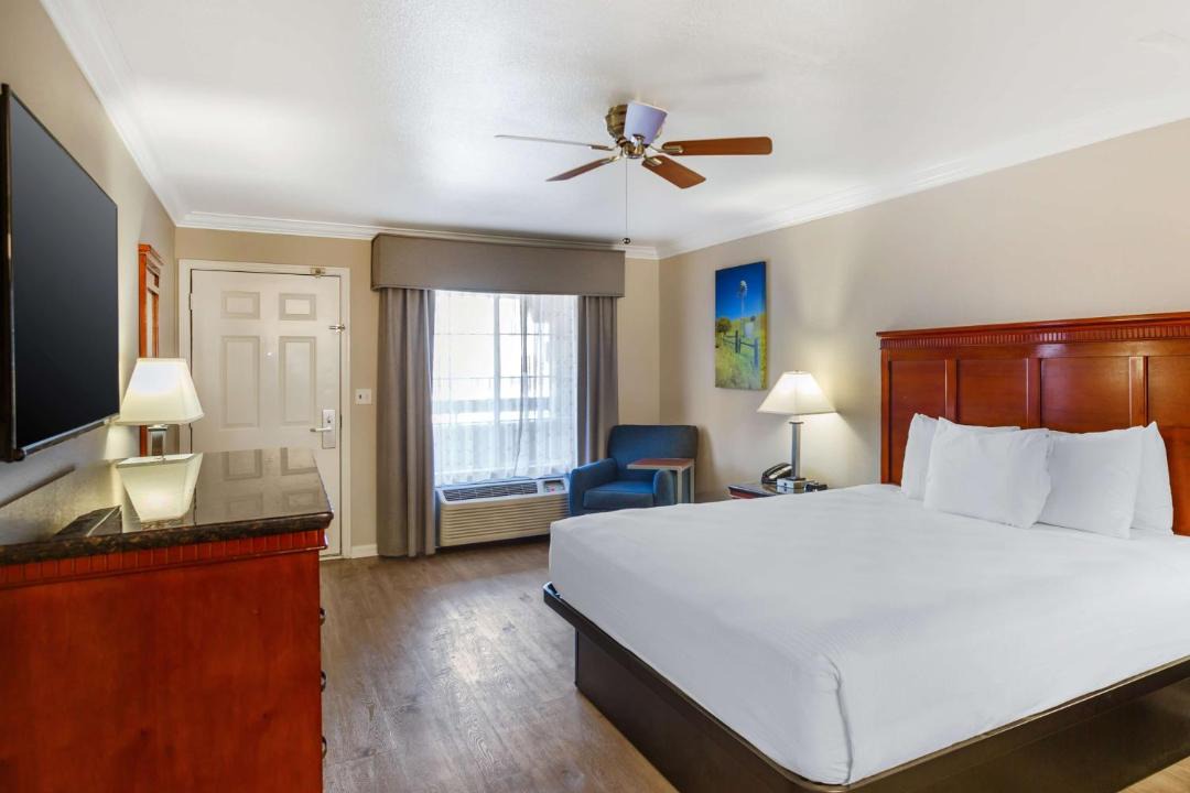 Photo of Bedroom in Greenacres