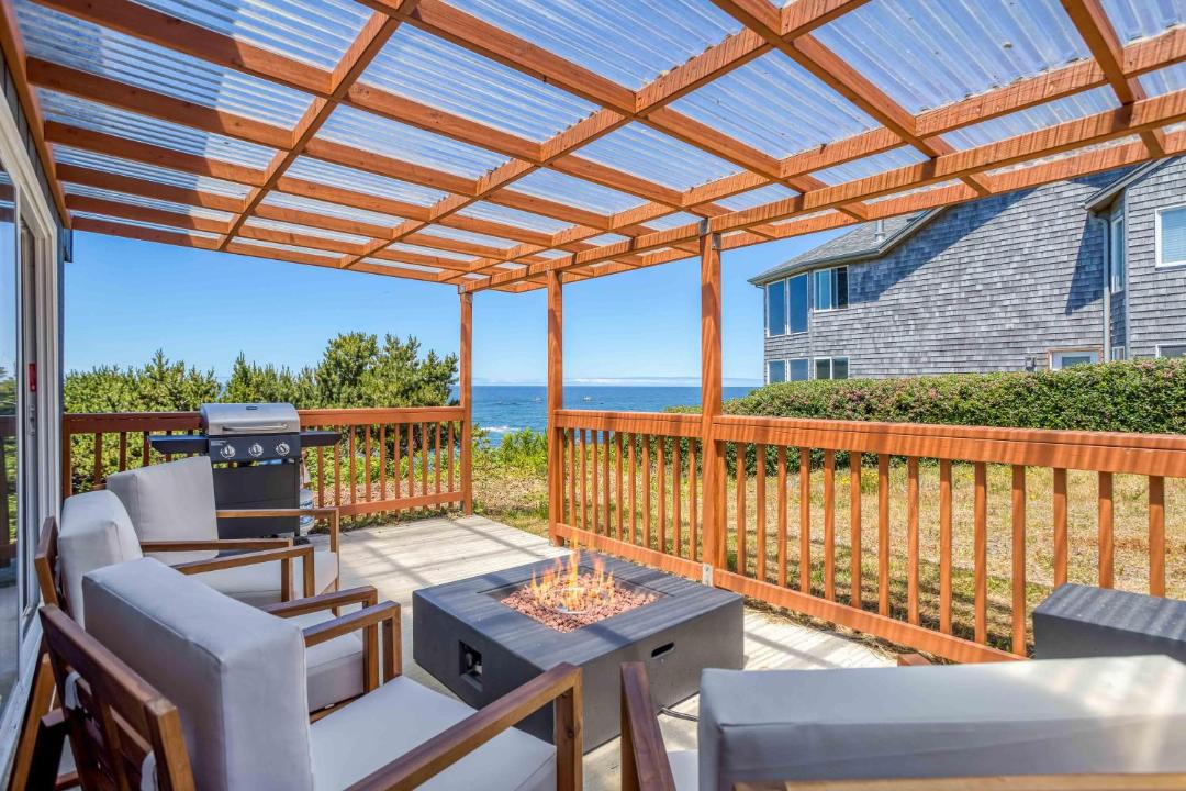 Photo of Patio Balcony in Lincoln Beach