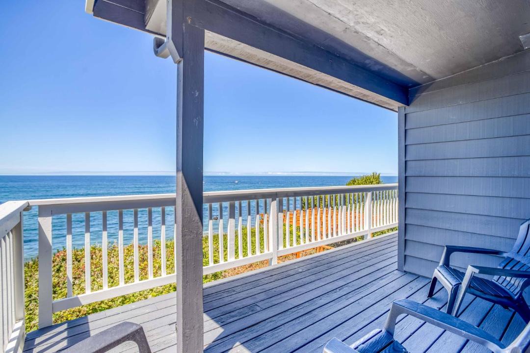 Photo of Patio Balcony in Lincoln Beach