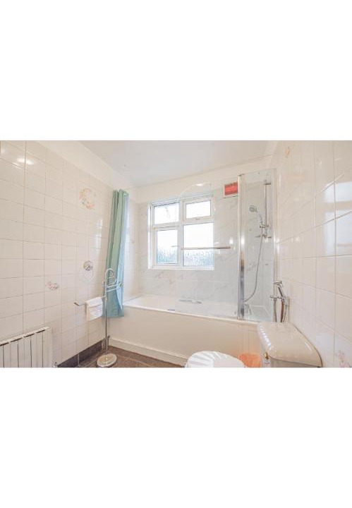 Photo of Others in Brondesbury Park