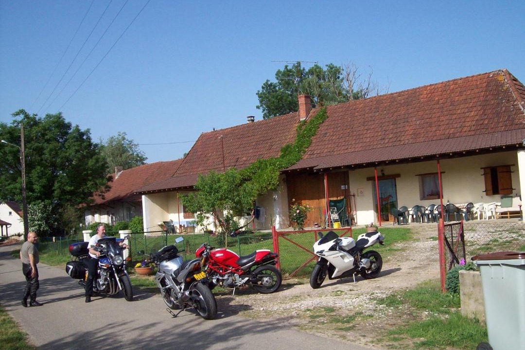 Photo of Others in Cosges