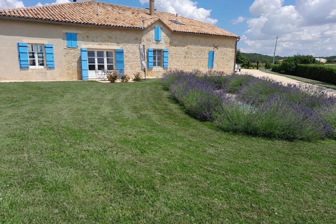 Photo of Buildings in Flamarens