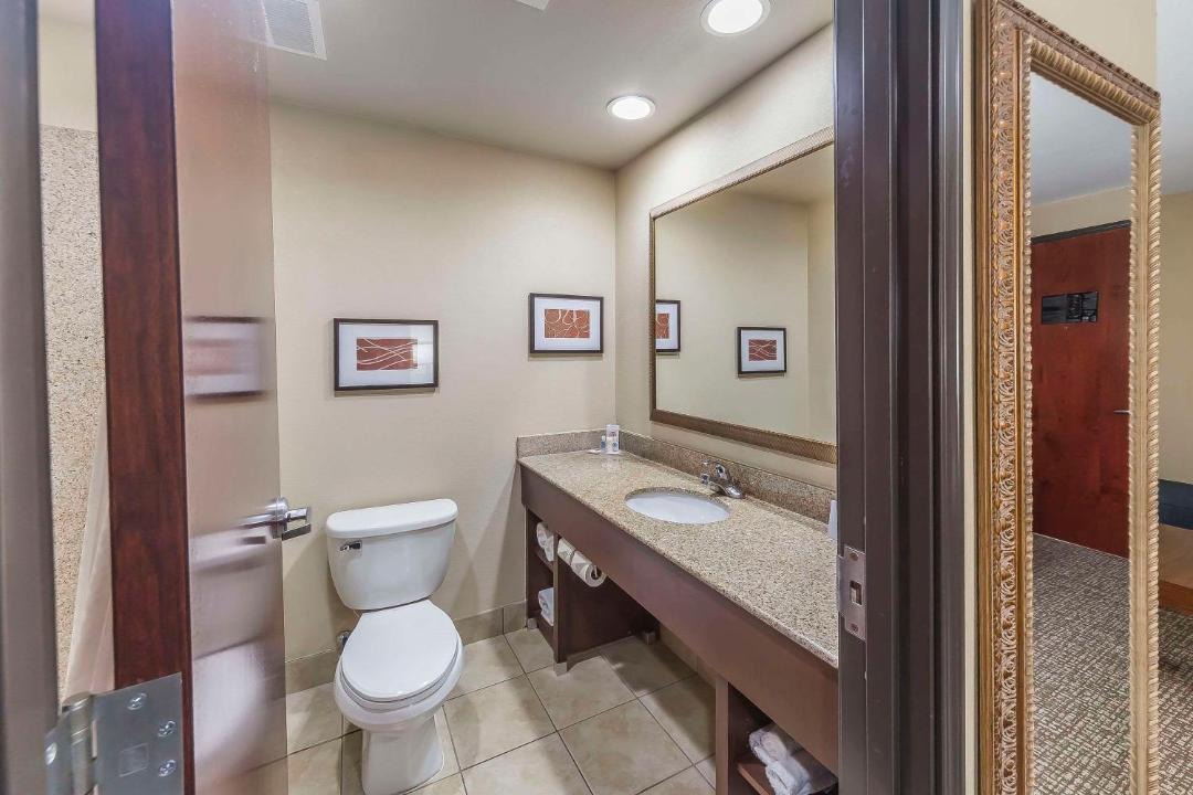 Photo of Bathroom in Yukon