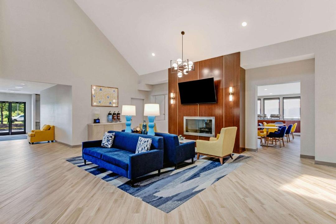 Photo of Livingroom in Greenbrier East