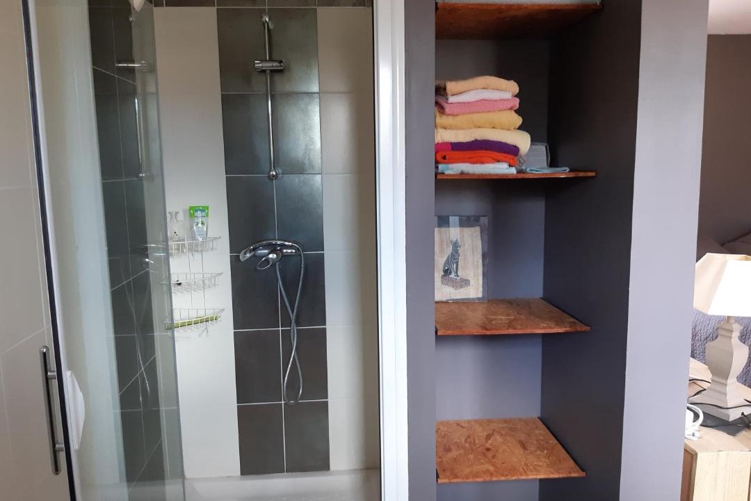 Photo of Bathroom in Neuvy-sur-Barangeon