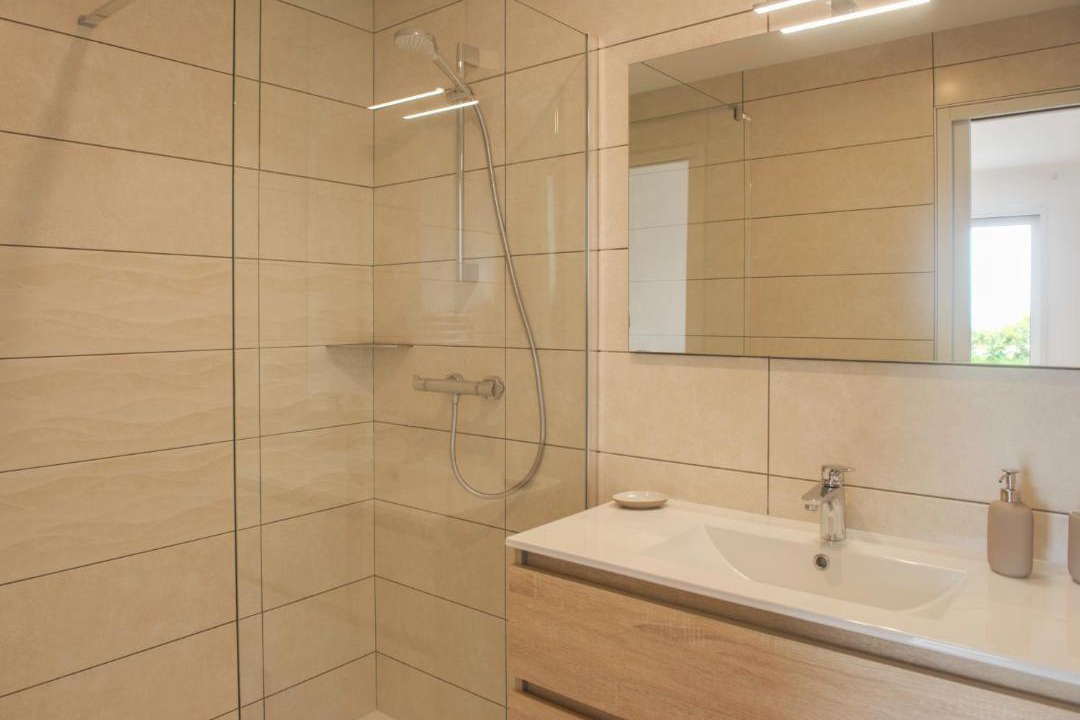 Photo of Bathroom in Landeda