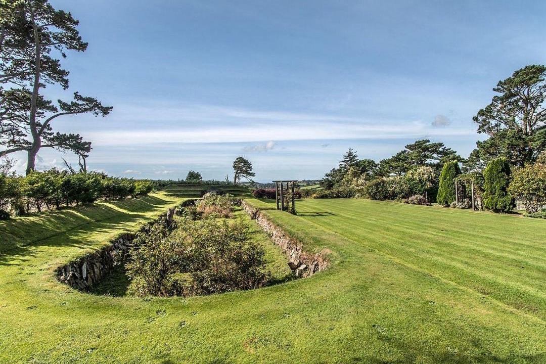 Photo of Others in Newton Ferrers