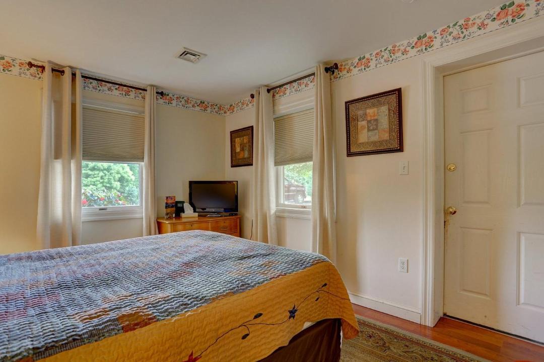 Photo of Bedroom in Bird In Hand