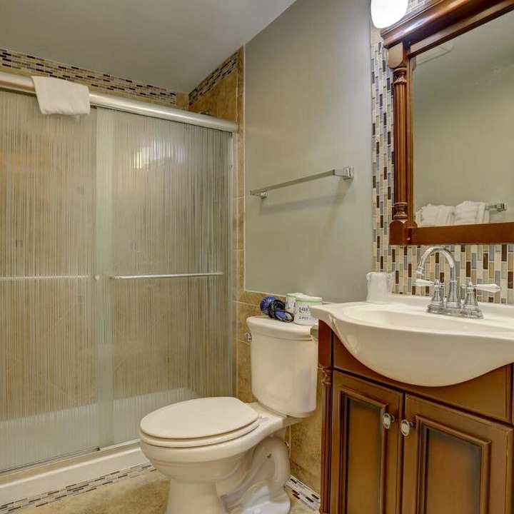 Photo of Bathroom in Bird In Hand