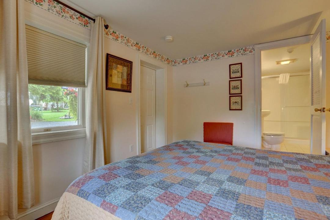 Photo of Bedroom in Bird In Hand