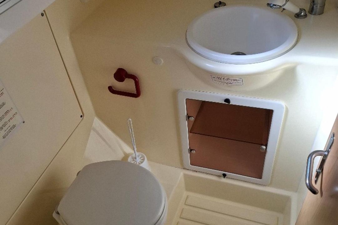 Photo of Bathroom in Chenille-Change