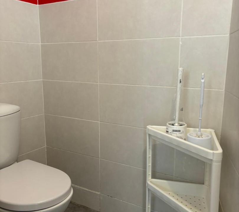 Photo of Bathroom in Mantes-la-Jolie