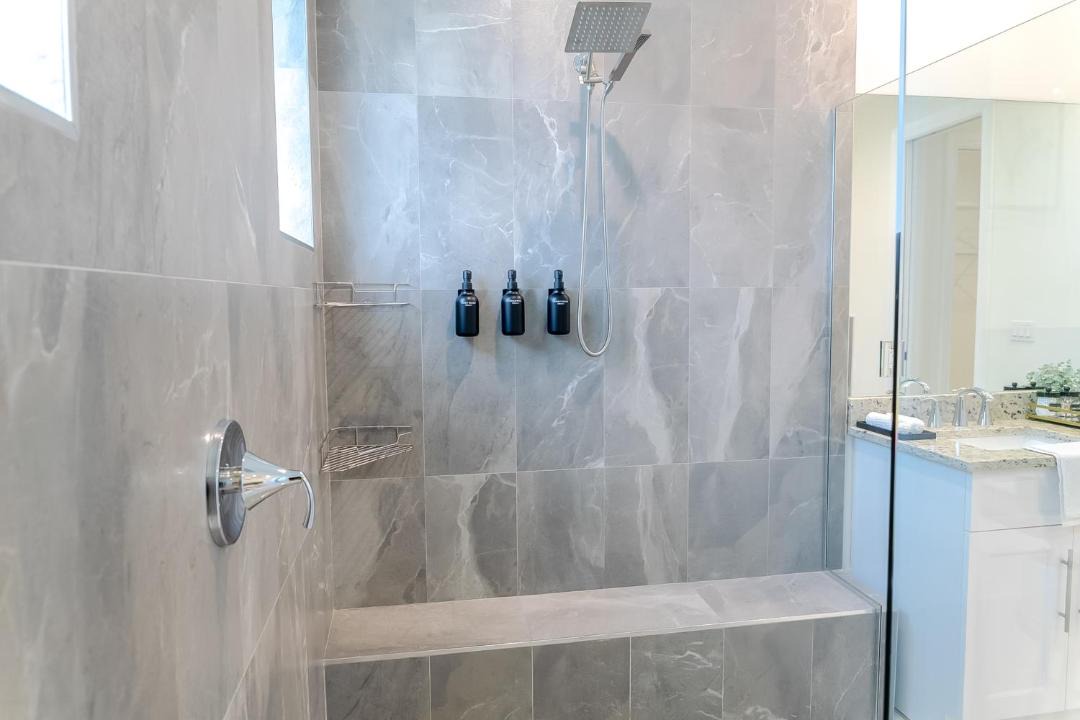 Photo of Bathroom in Joel