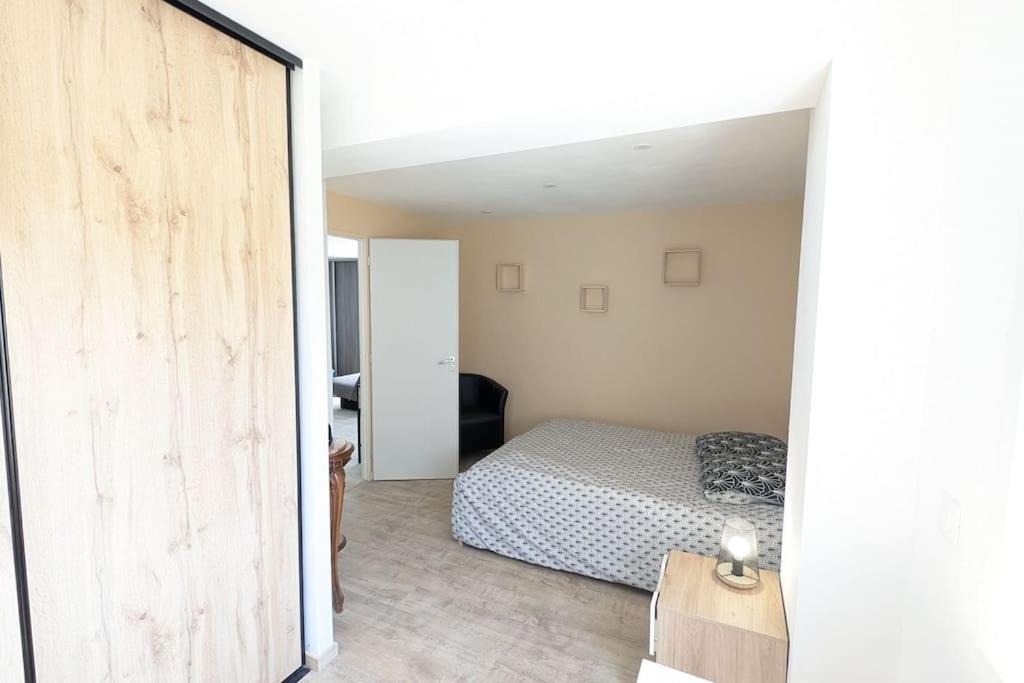 Photo of Bedroom in Saix