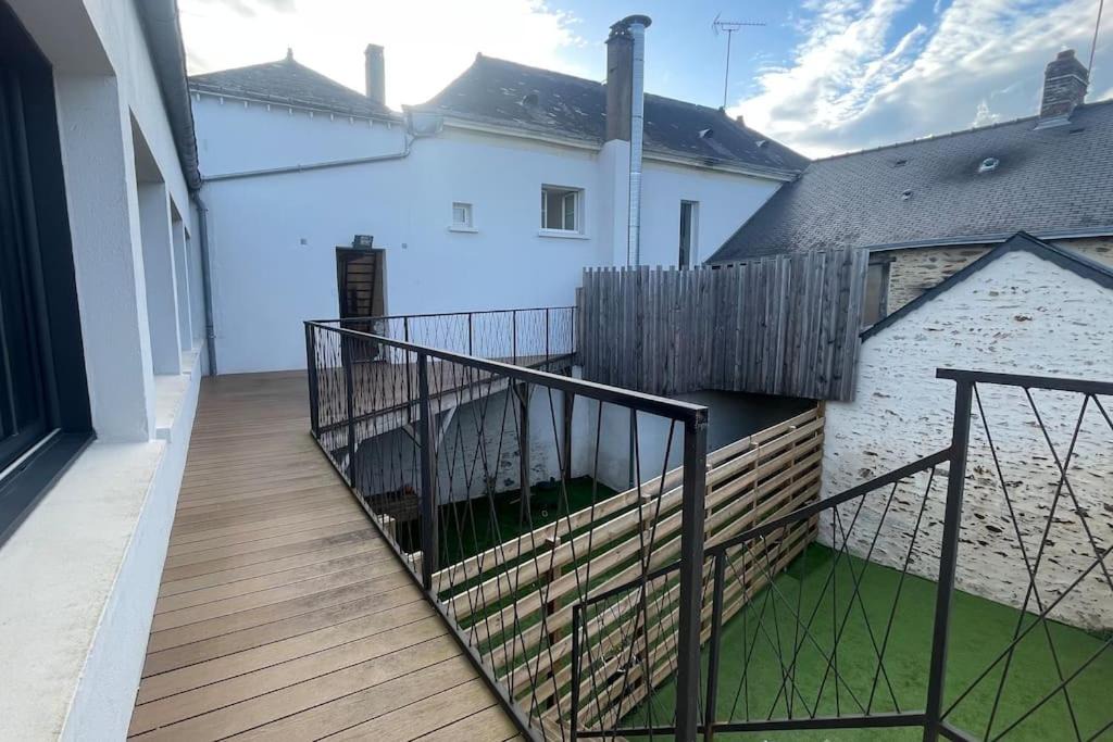 Photo of Patio Balcony in Chateau-Gontier