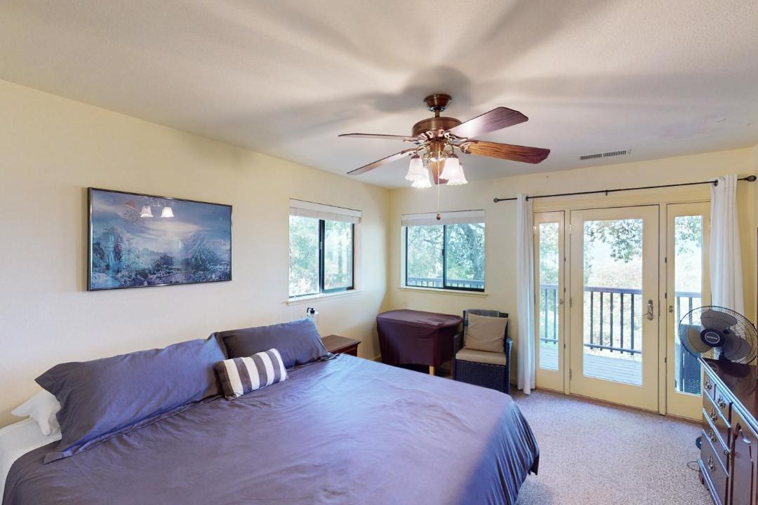 Photo of Bedroom in Cloverdale