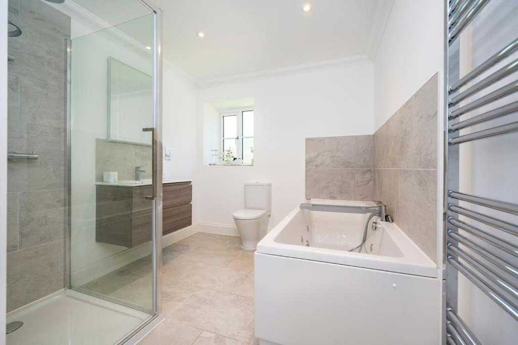 Photo of Bathroom in Eye