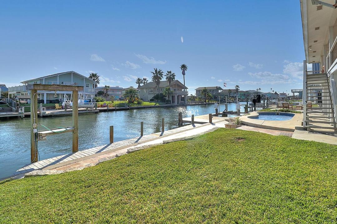 Photo of Others in City-by-the Sea