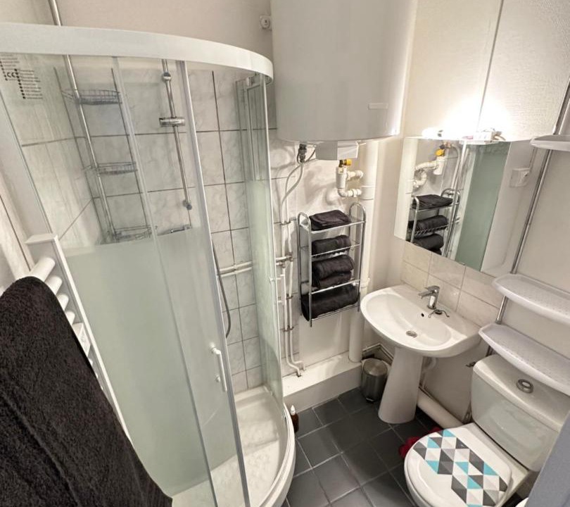 Photo of Bathroom in Saint-Ouen