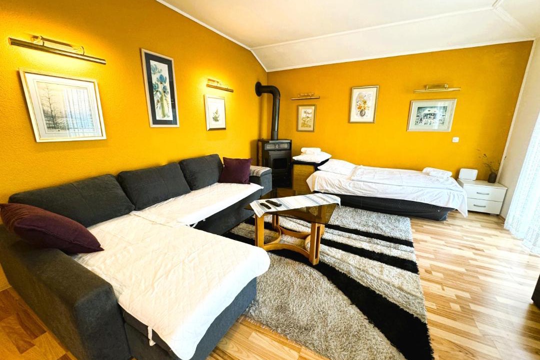 Photo of Livingroom in Pobri