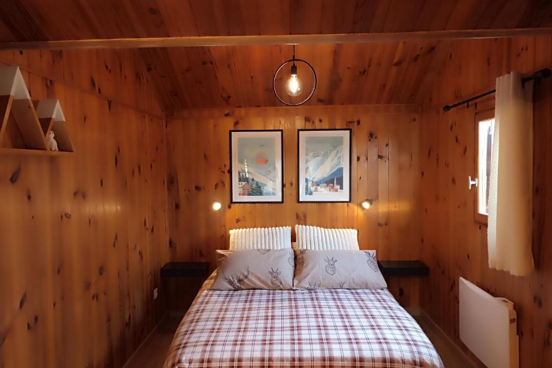 Photo of Bedroom in Parce-sur-Sarthe