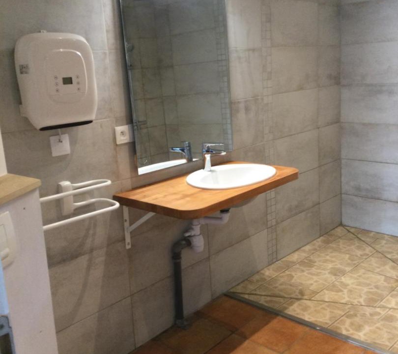 Photo of Bathroom in Saint-Esteben