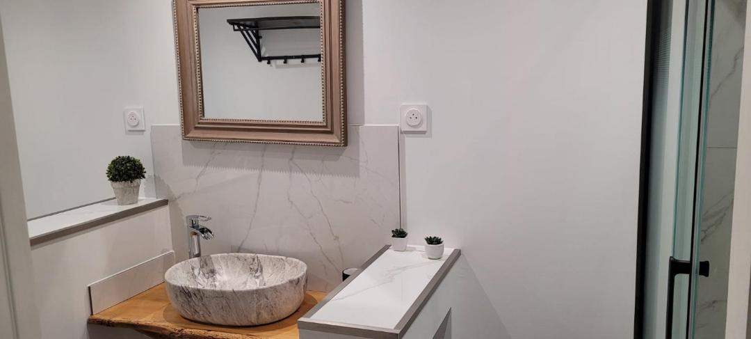 Photo of Bathroom in Labastide-de-Levis