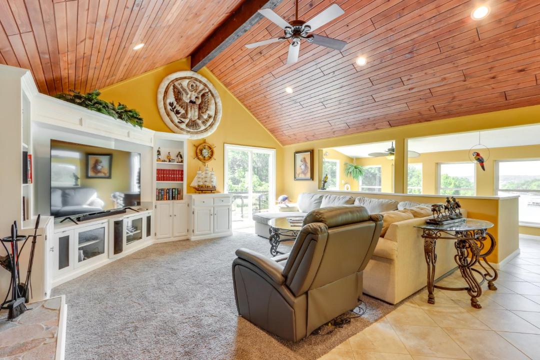 Photo of Livingroom in Osage Beach