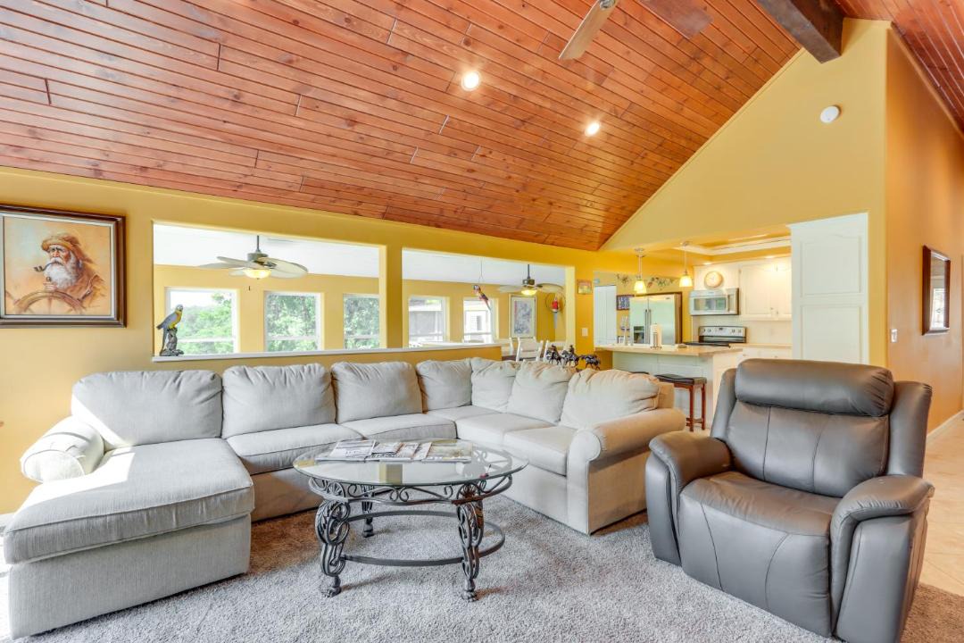 Photo of Livingroom in Osage Beach