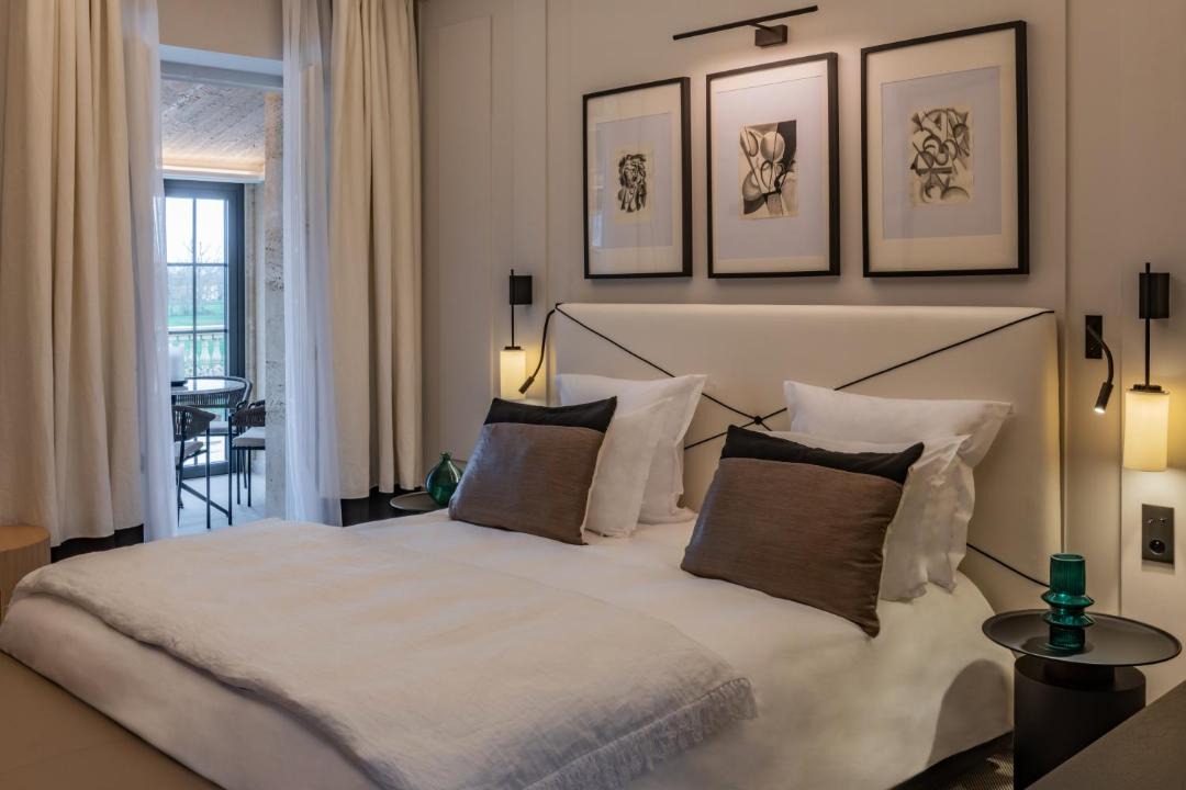 Photo of Bedroom in Labarde