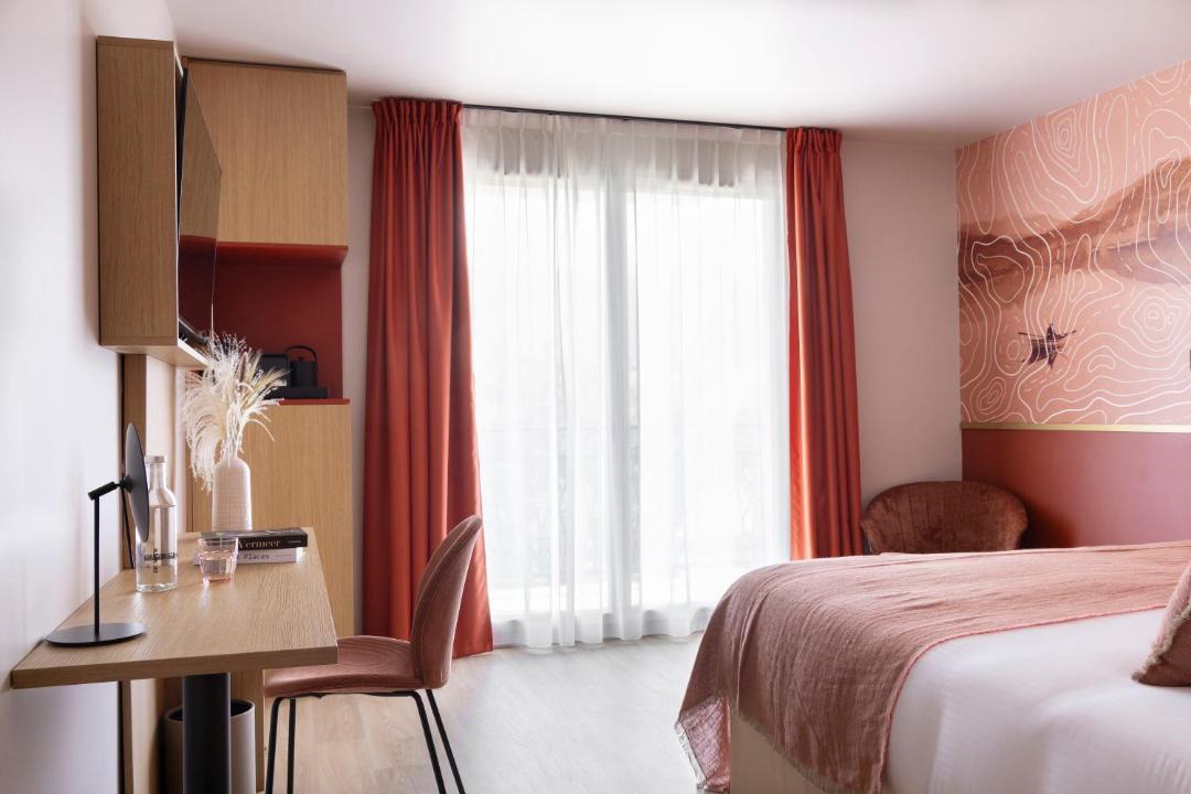 Photo of Bedroom in Divonne-les-Bains