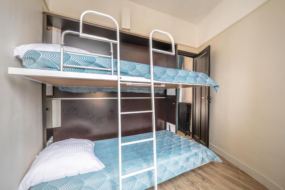 Photo of Bedroom in Cachan