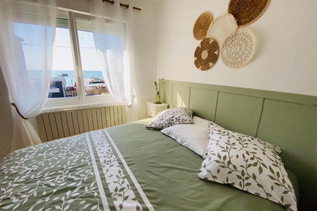 Photo of Bedroom in Le Portel