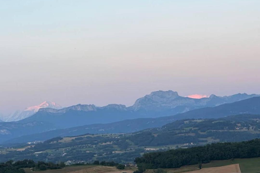 Photo of Others in Moye