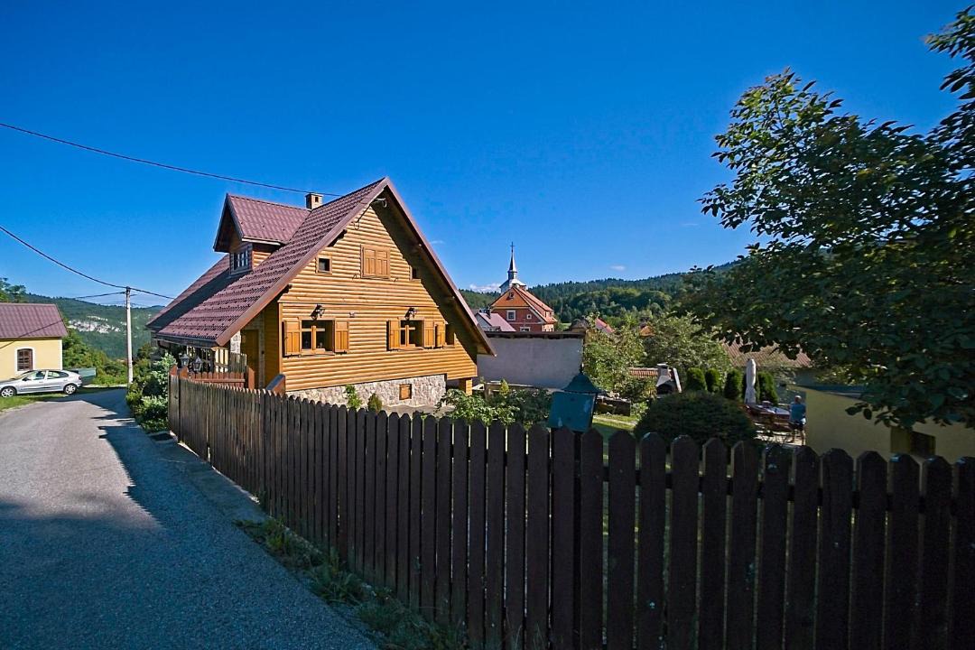 Photo of Others in Skrad