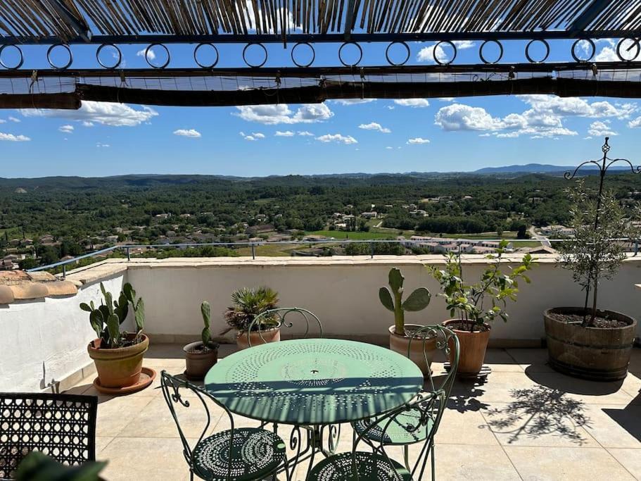 Photo of Patio Balcony in Vezenobres
