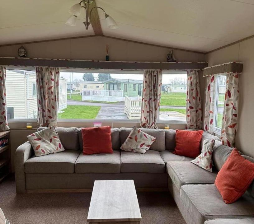 Photo of Livingroom in Kirby Misperton