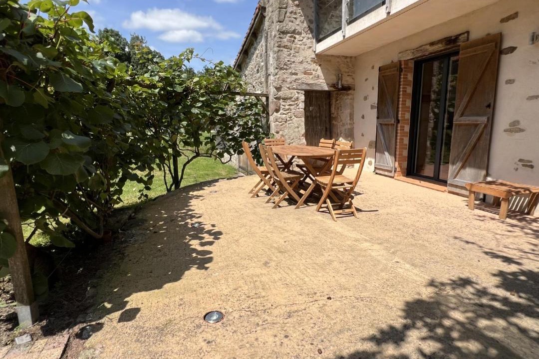Photo of Others in Le Poire-sur-Vie
