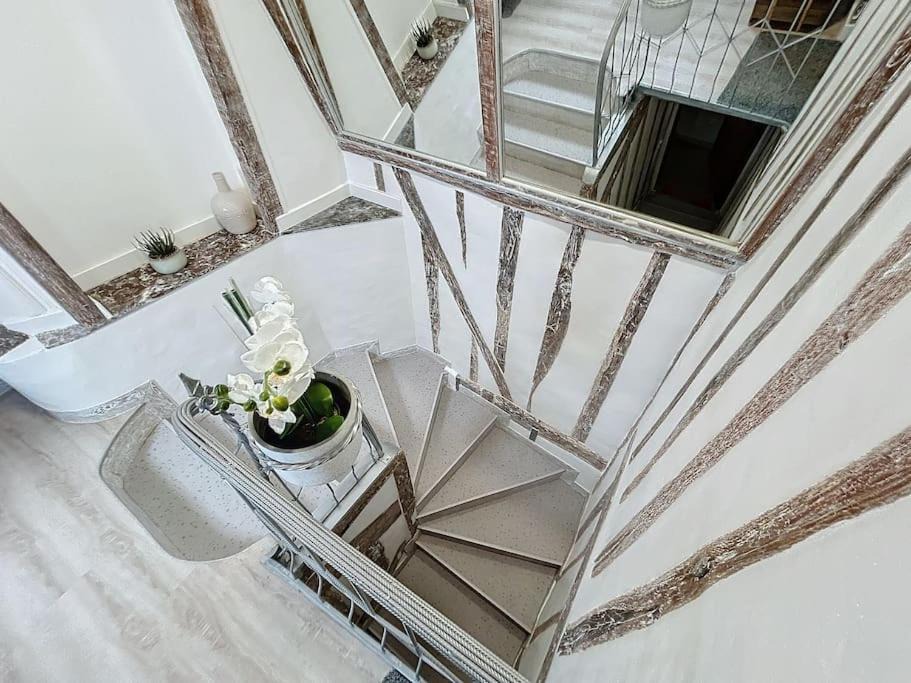 Photo of Others in Compiegne