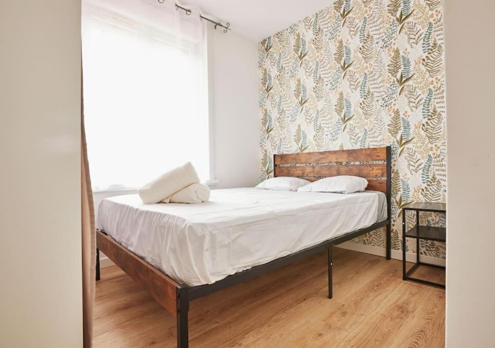 Photo of Bedroom in Mons-en-Baroeul