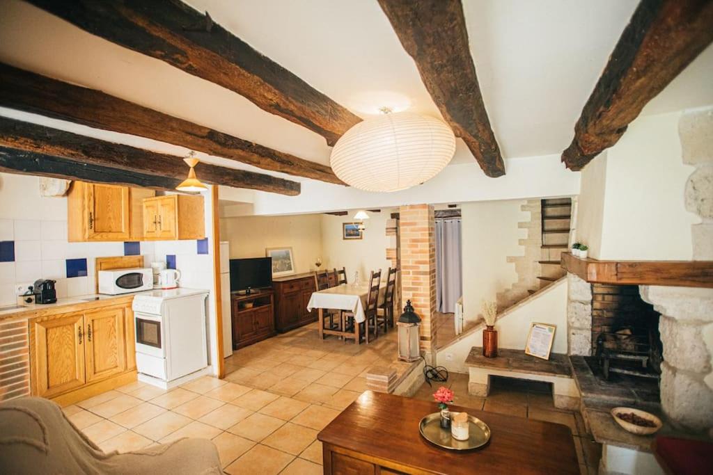 Photo of Kitchen in Montpezat-de-Quercy