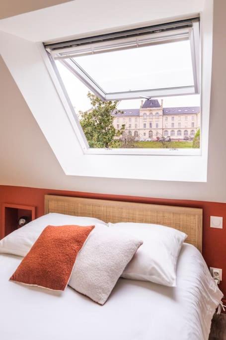 Photo of Bedroom in Saint-Ouen