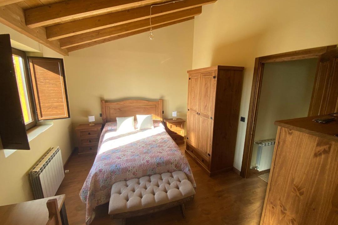 Photo of Bedroom in Valdenebro de los Valles