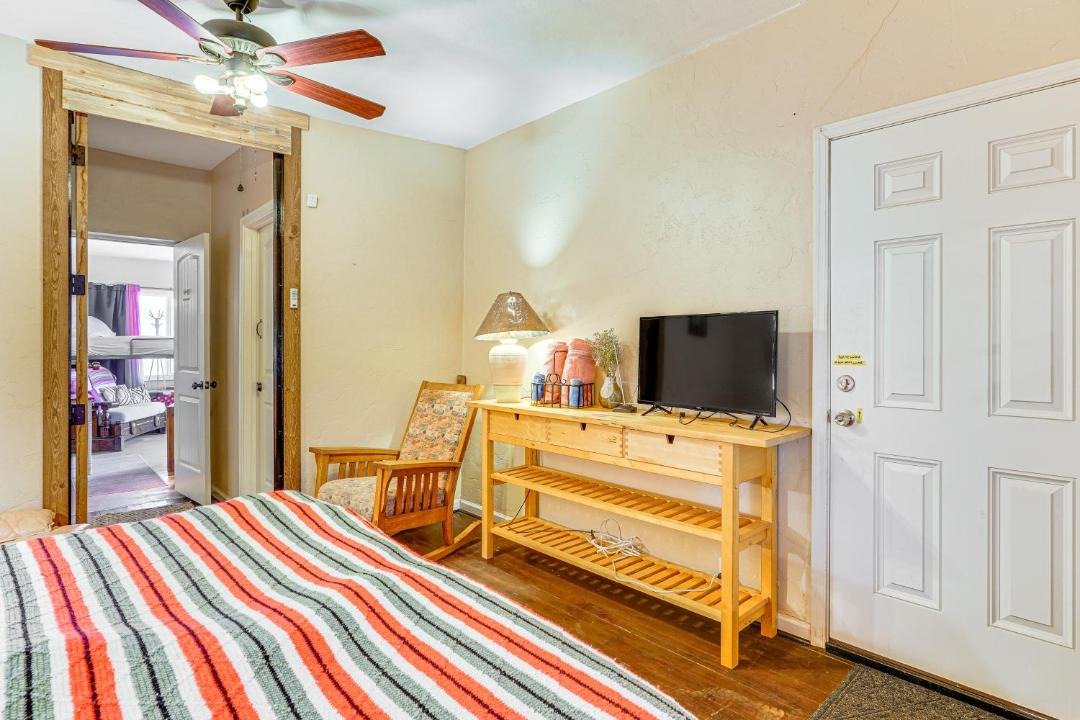 Photo of Bedroom in The Garden District