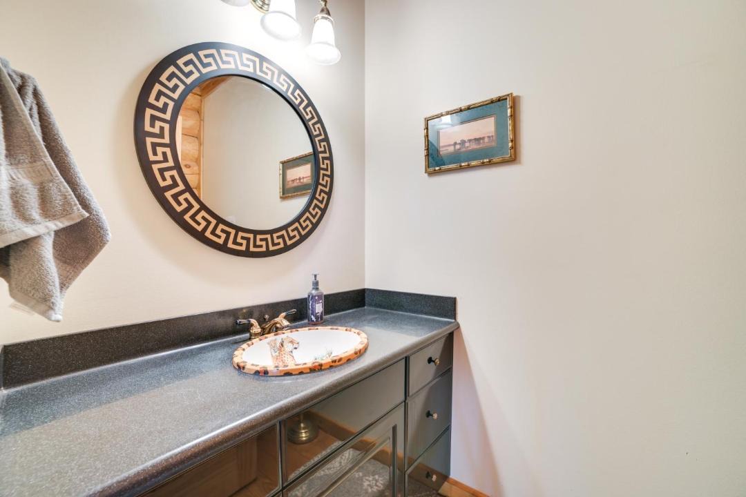 Photo of Bathroom in Barbeau