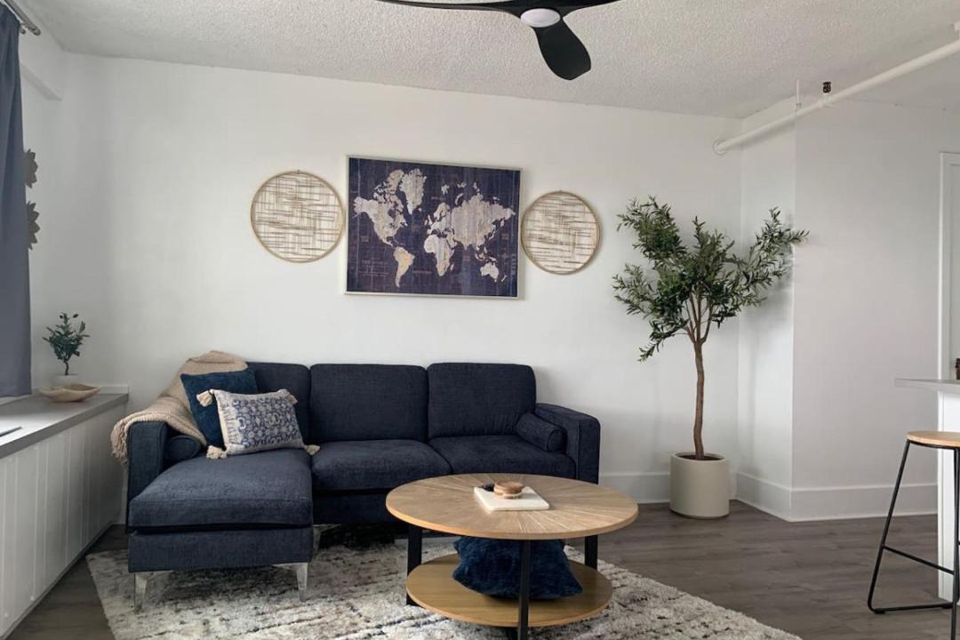 Photo of Livingroom in Downtown Klamath Falls