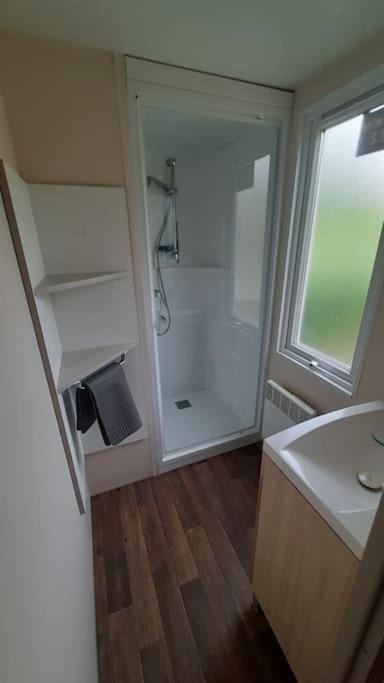 Photo of Bathroom in Ivry-la-Bataille