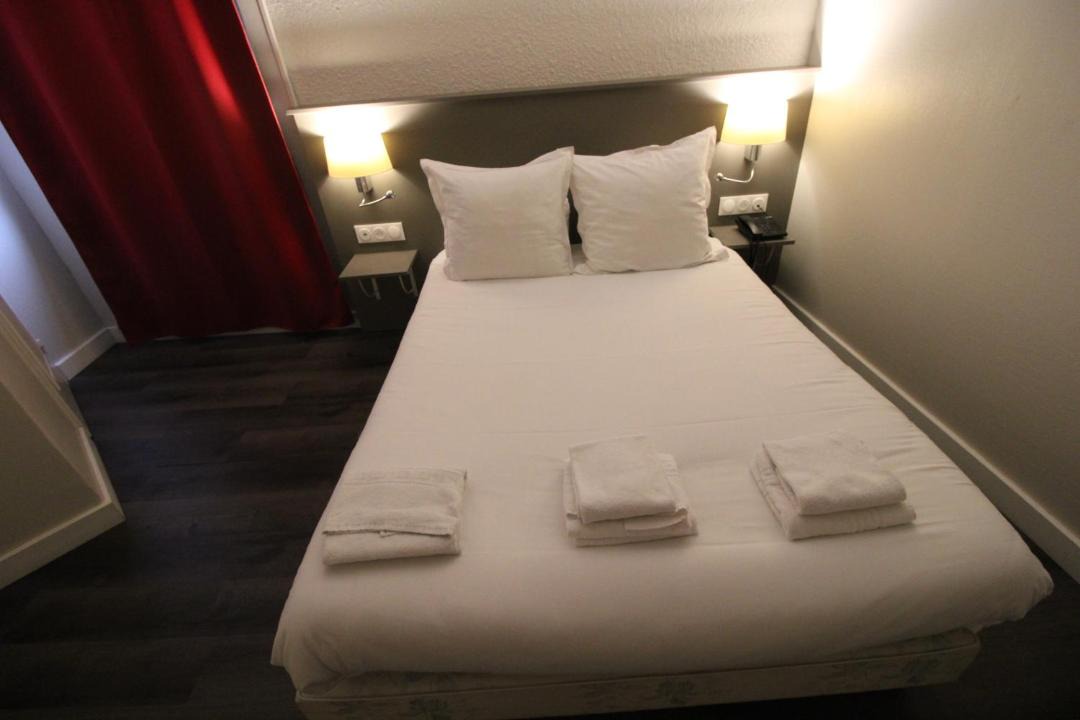 Photo of Bedroom in Moulins