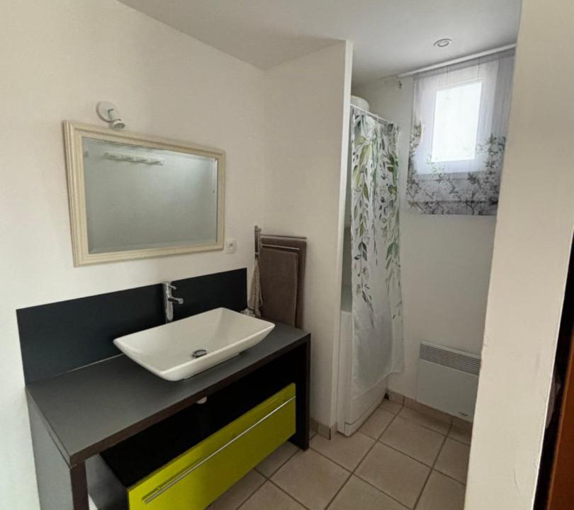 Photo of Bathroom in Colombier-Saugnieu